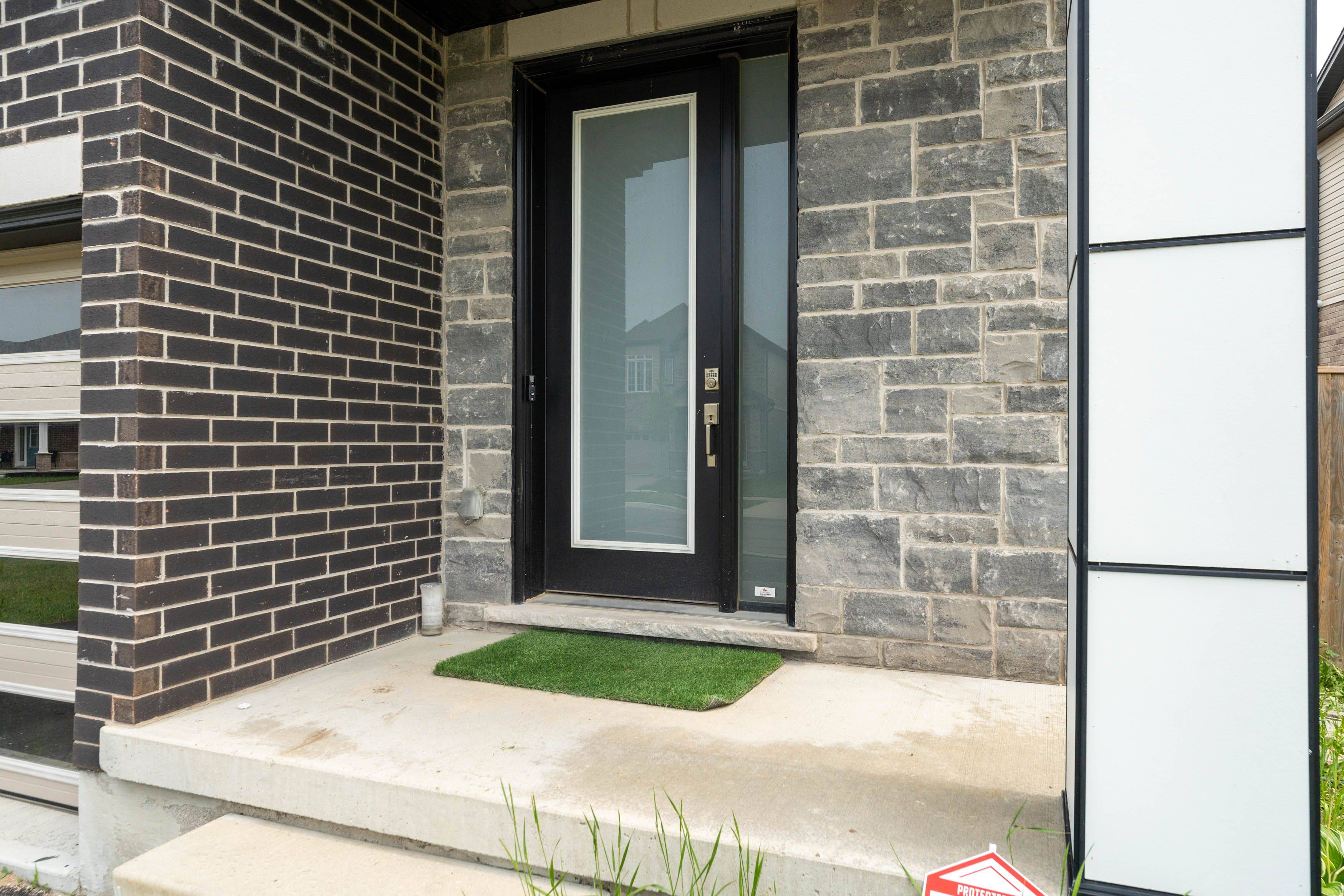 Cambridge, ON N1S 0B5,301 Freure DR