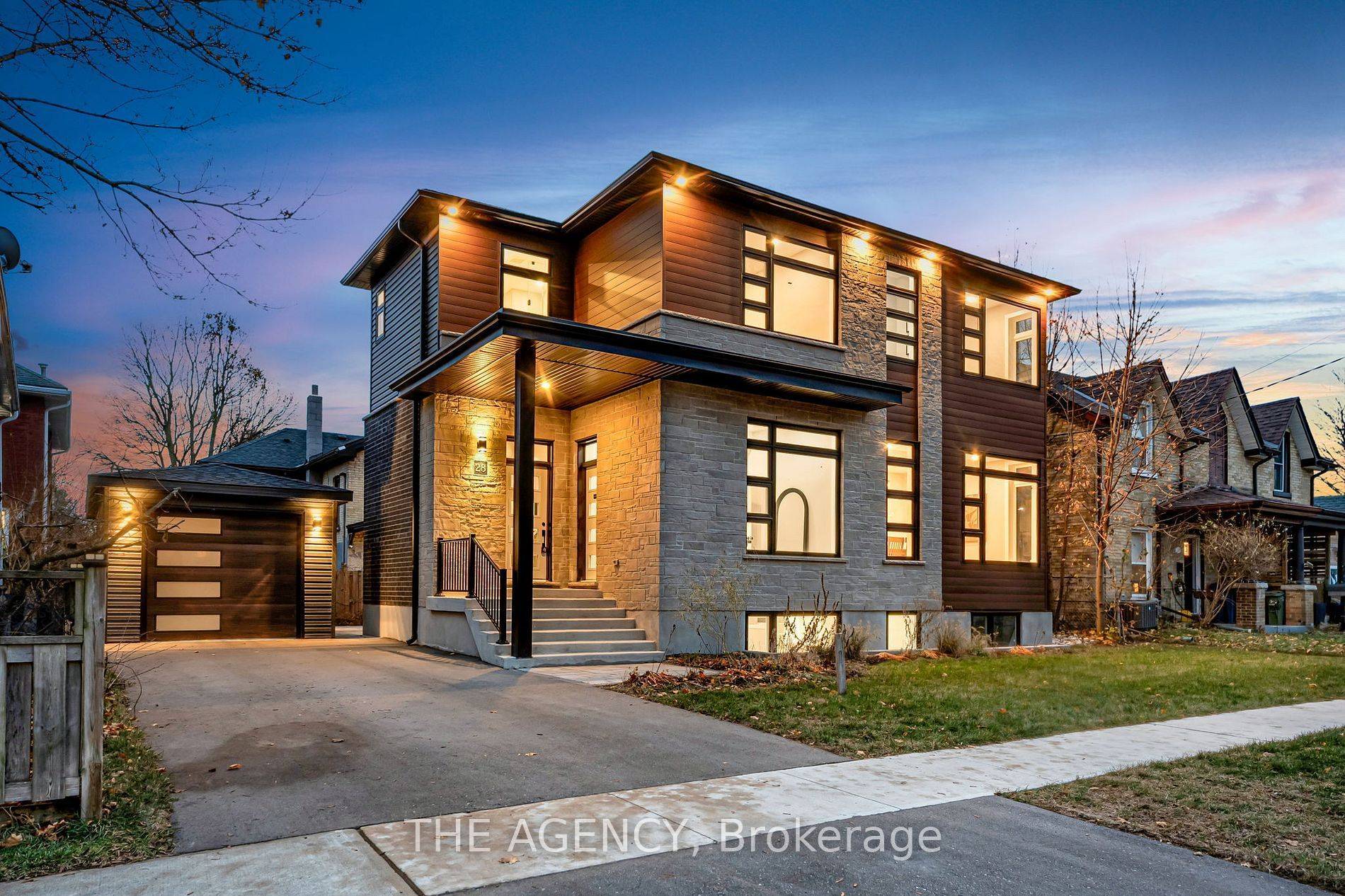 Guelph, ON N1H 2G8,28 Norwich ST W