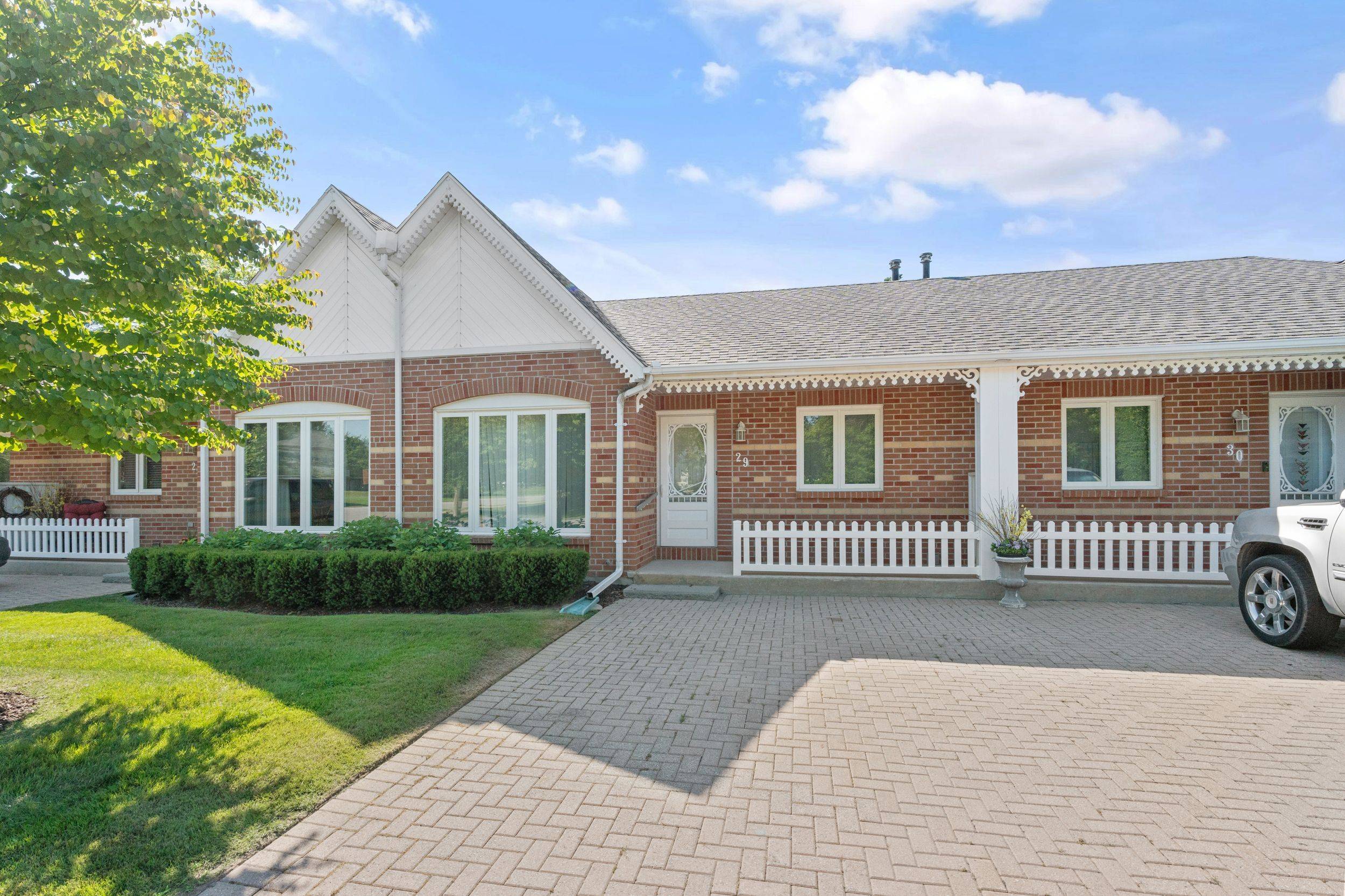 Niagara-on-the-lake, ON L0S 1J0,443 NASSAU ST #29