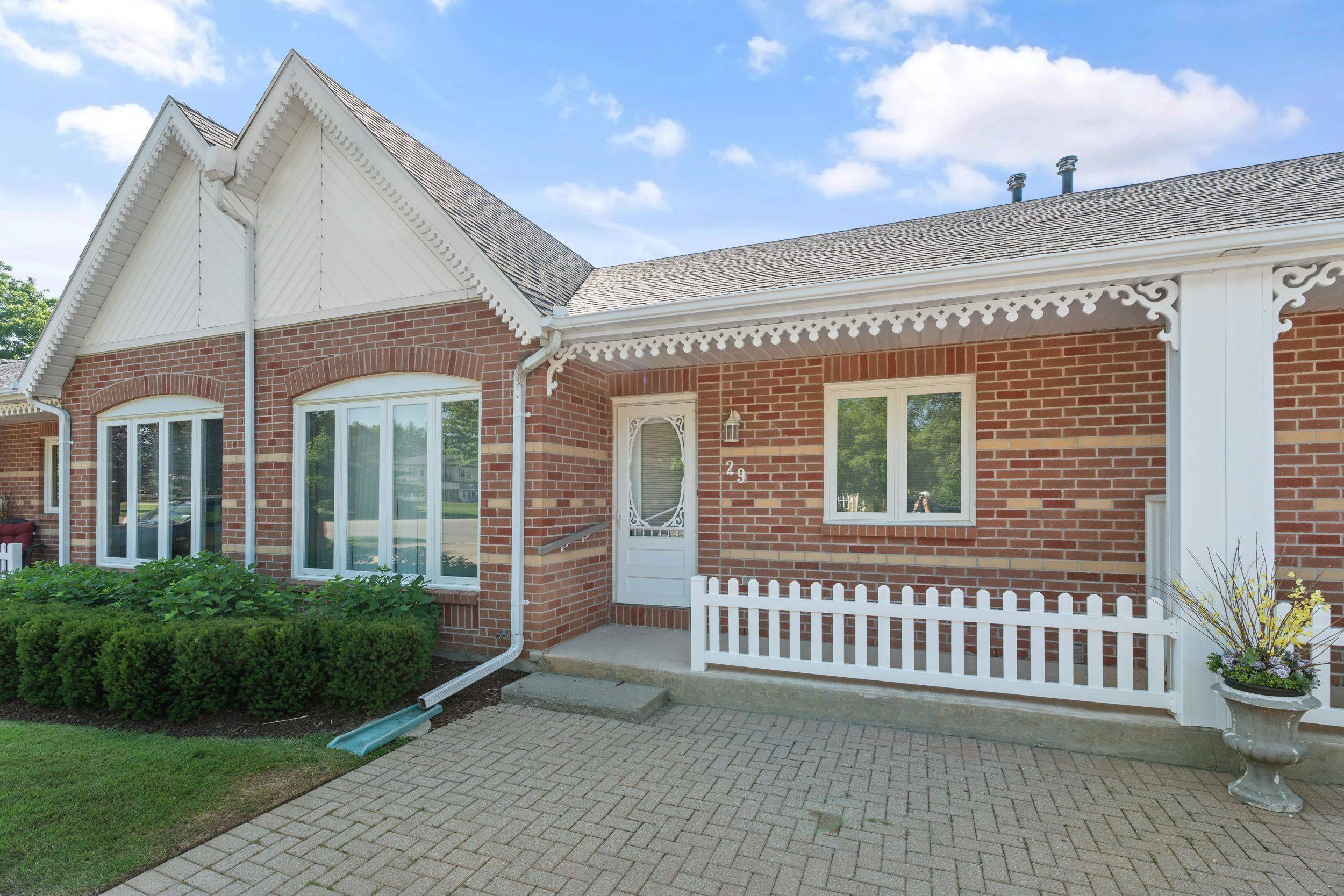 Niagara-on-the-lake, ON L0S 1J0,443 NASSAU ST #29