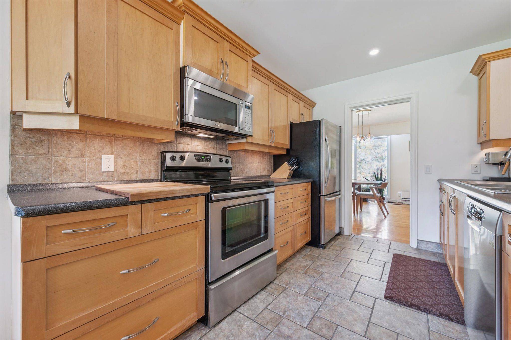 Guelph, ON N1G 1J6,36 Harcourt DR