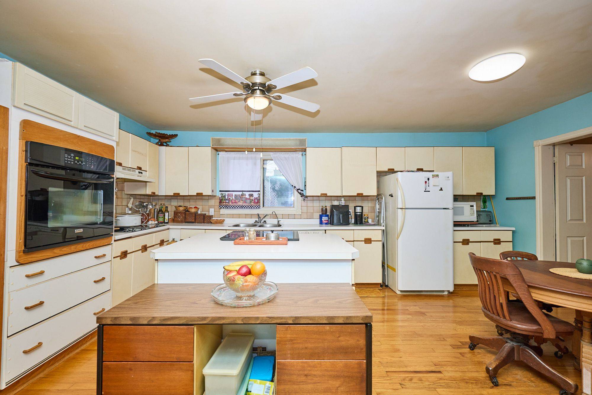 St. Catharines, ON L2N 4P9,75 Lakeport RD