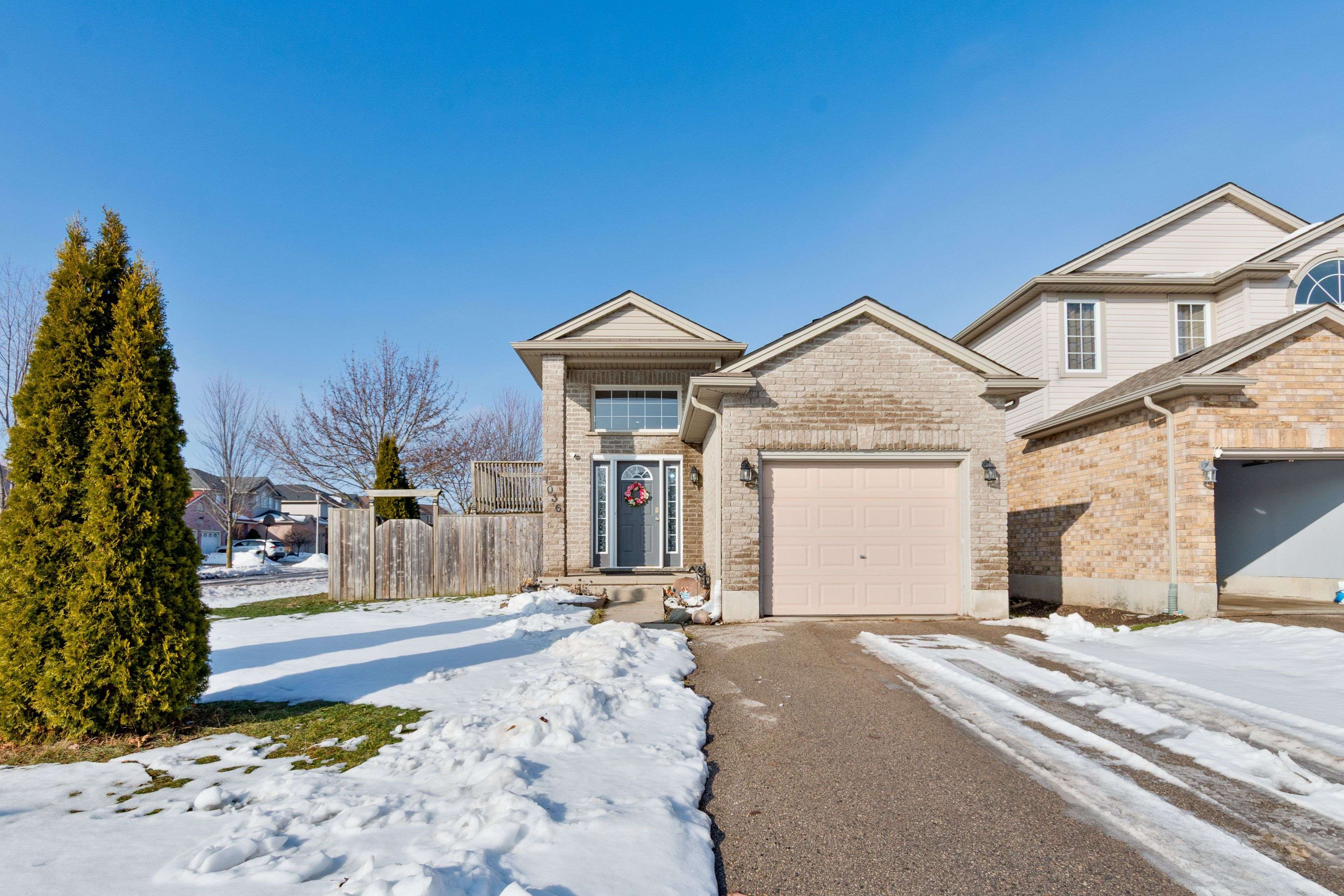 London North, ON N5X 4N9,1036 Marigold ST N