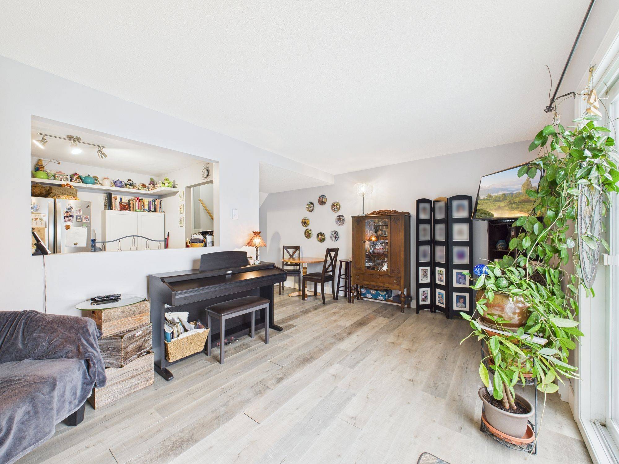 Kincardine, ON N2Z 1R7,624 Hunter ST