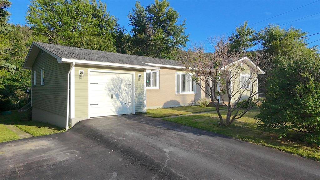 Norman's Cove, NL A0B 2T0,27 Riverview Avenue