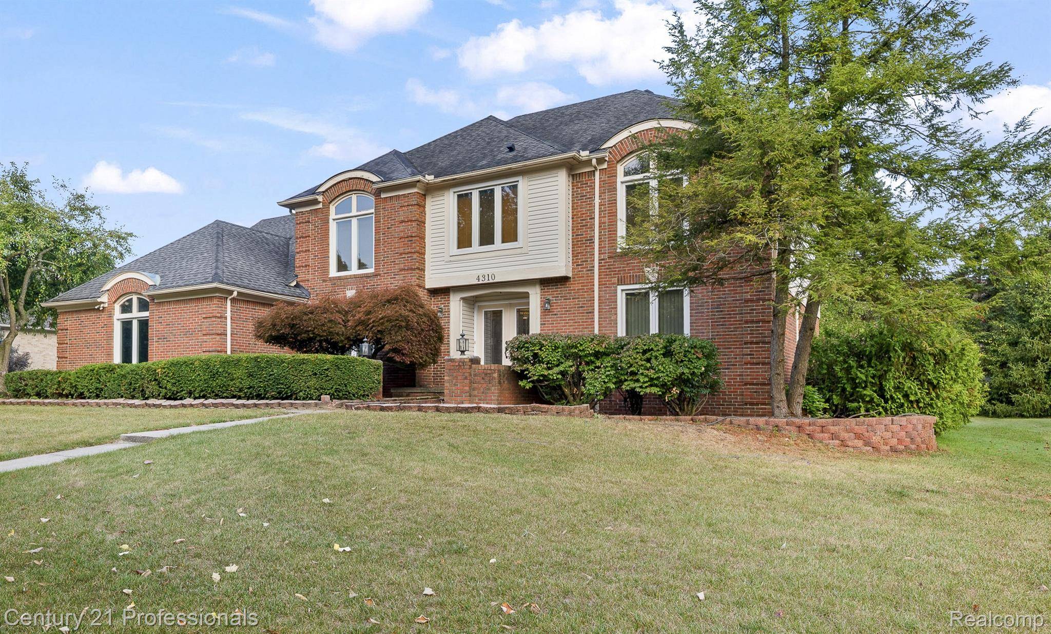 Troy, MI 48098,4310 Birch Run DR