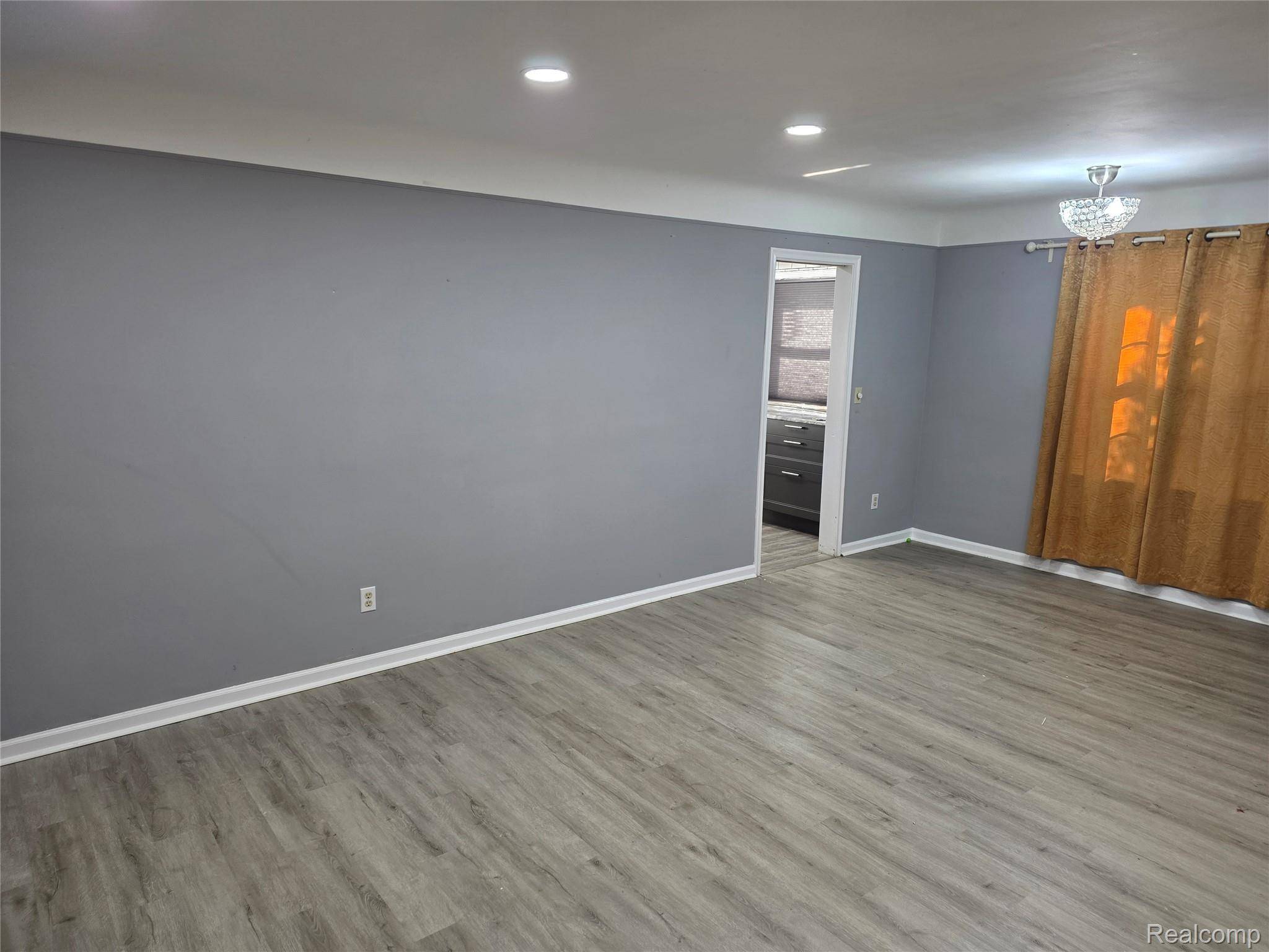 Redford, MI 48239,8960 Arnold AVE