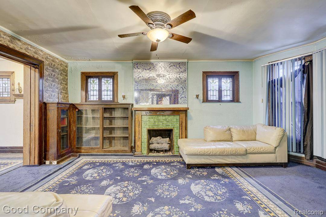 Detroit, MI 48202,100 Taylor ST