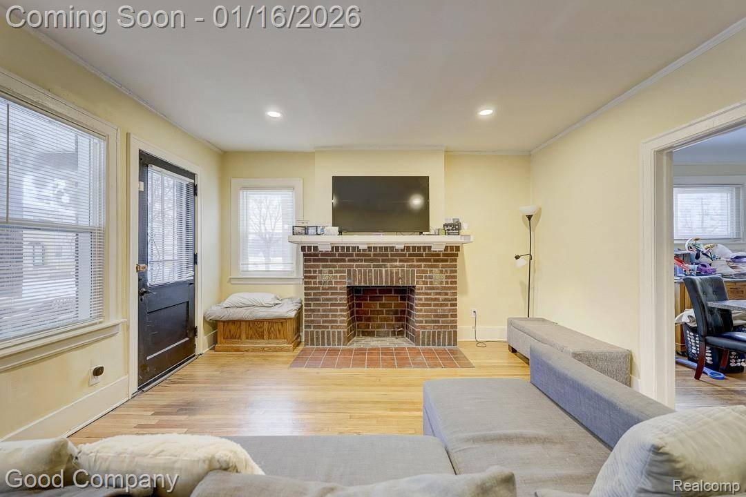 Detroit, MI 48206,2494 Hazelwood ST