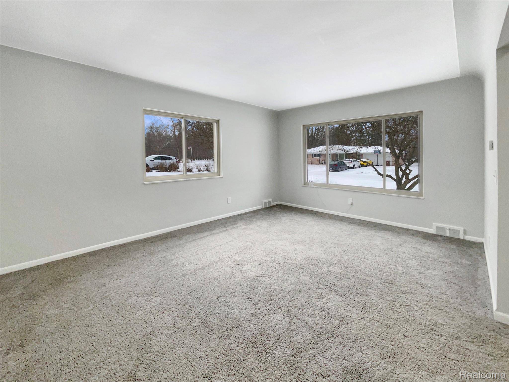 Shelby Twp, MI 48316,53044 Ruann DR