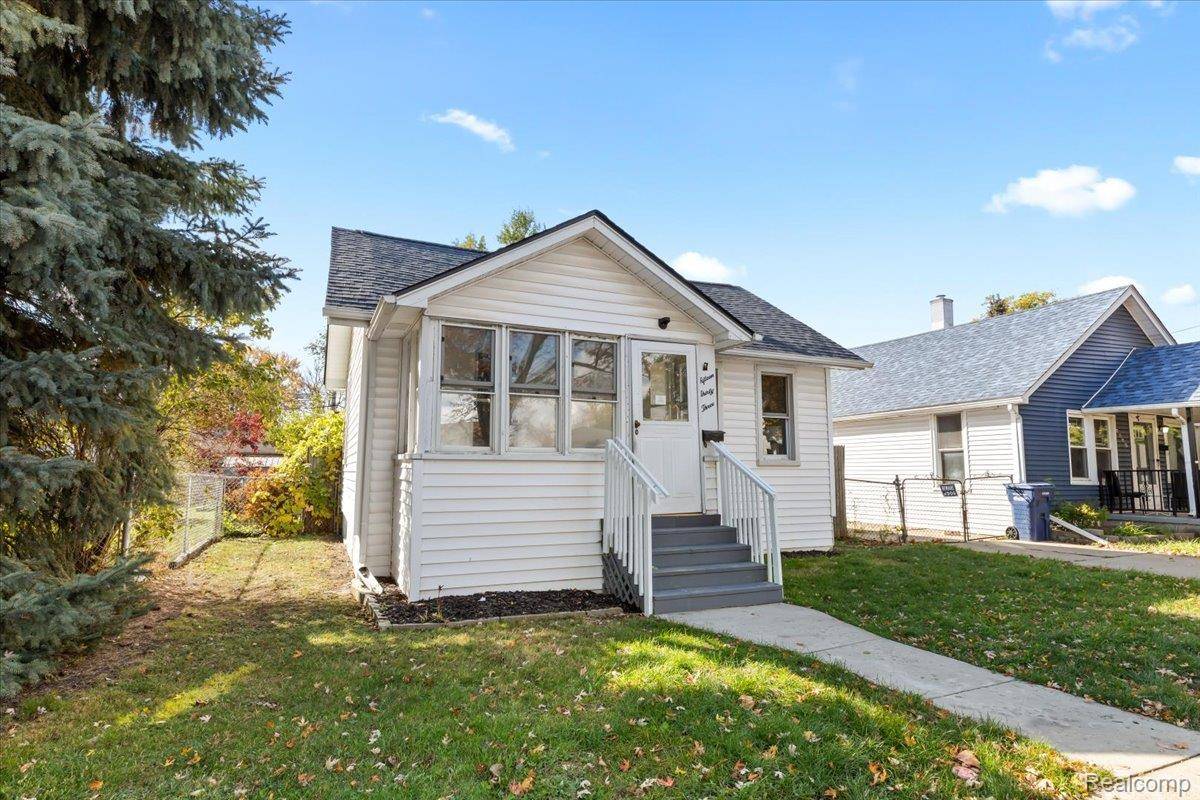 Lincoln Park, MI 48146,1533 College AVE