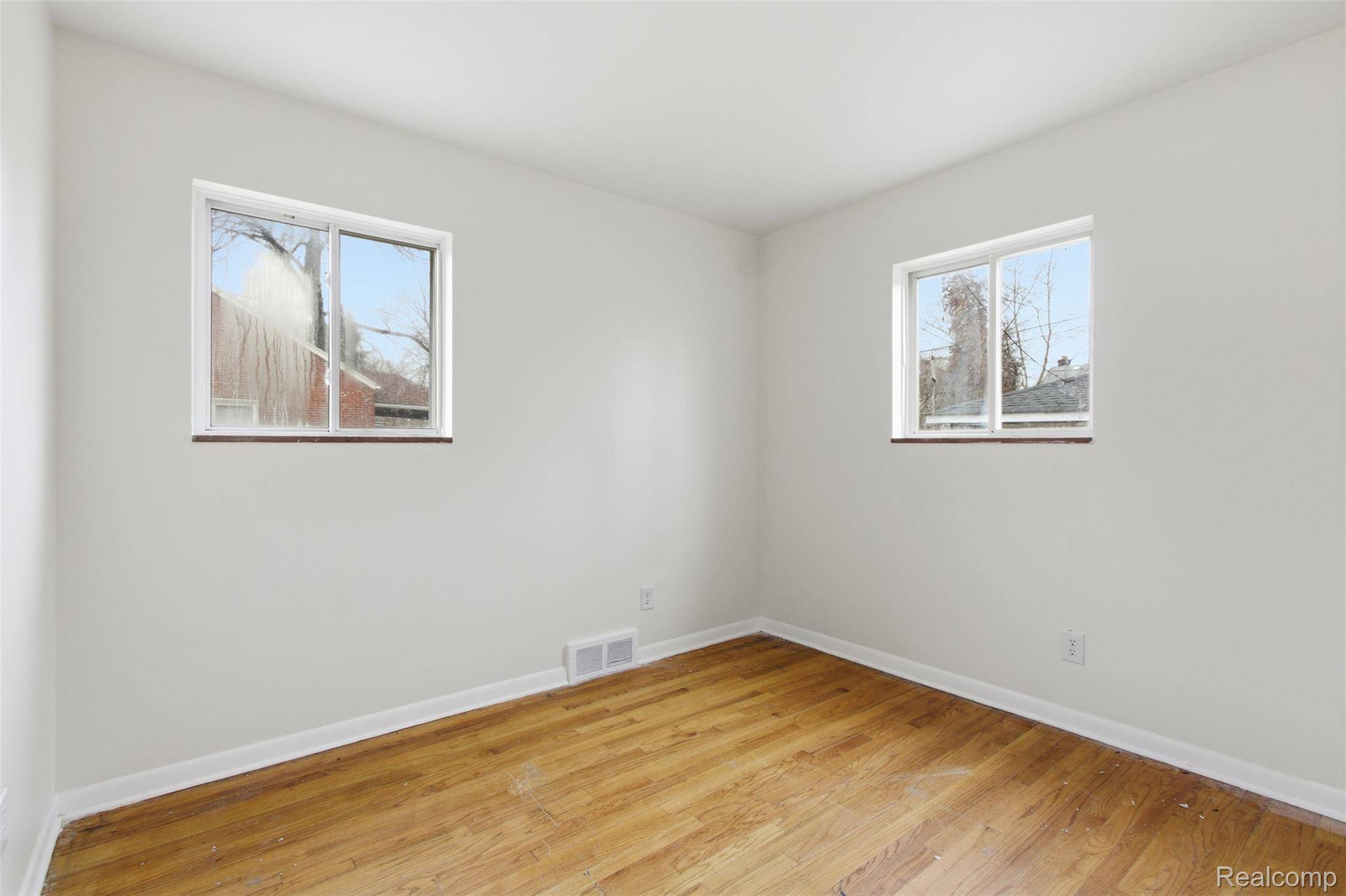 Detroit, MI 48235,18425 Lesure ST