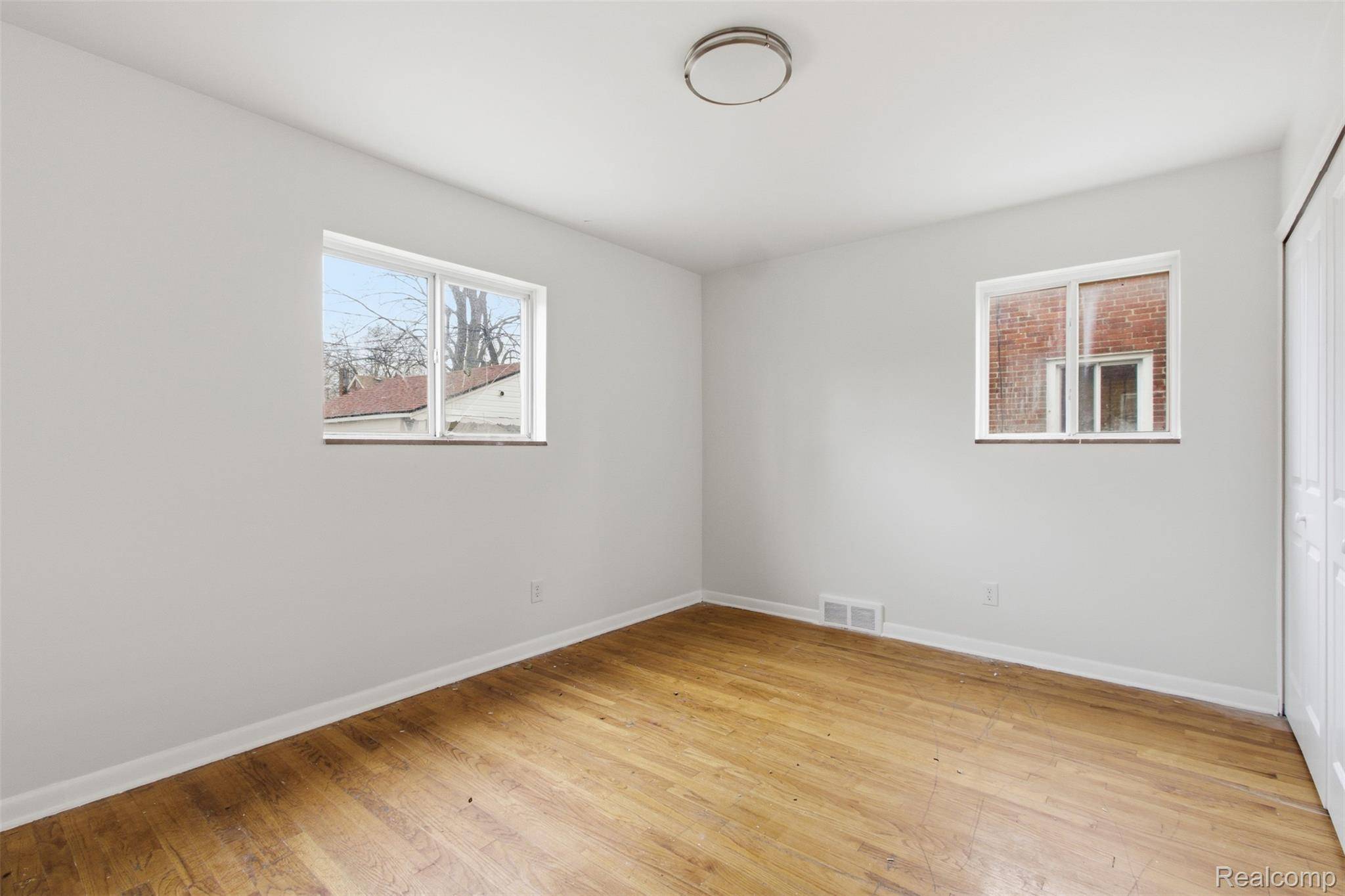 Detroit, MI 48235,18425 Lesure ST