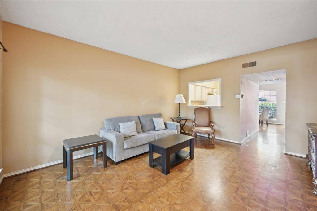 Dallas, TX 75243,12921 Abrams Road #502