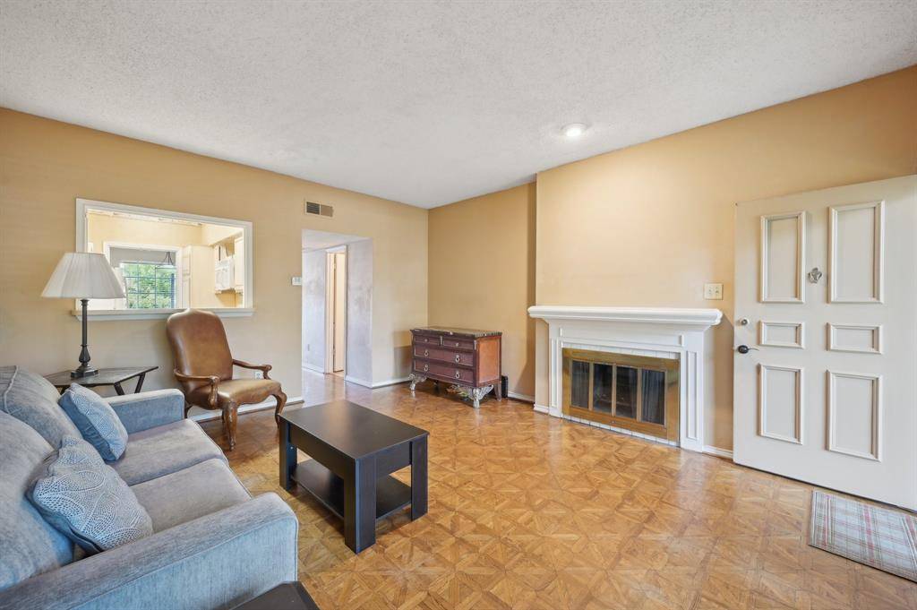 Dallas, TX 75243,12921 Abrams Road #502