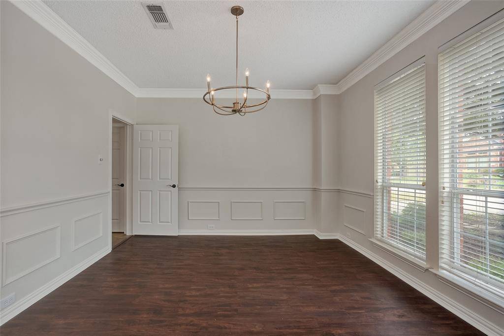 Fort Worth, TX 76132,6716 Bluffview Drive