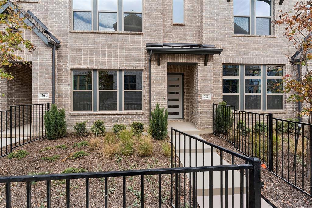 Irving, TX 75038,4839 Fuller Court #703