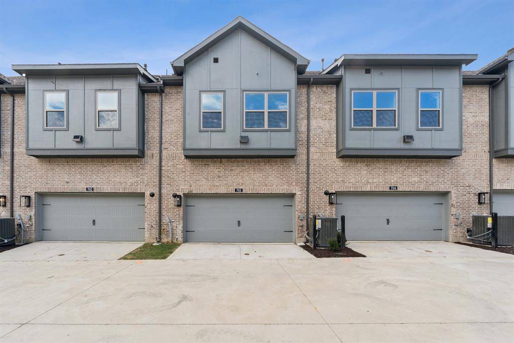 Irving, TX 75038,4839 Fuller Court #703