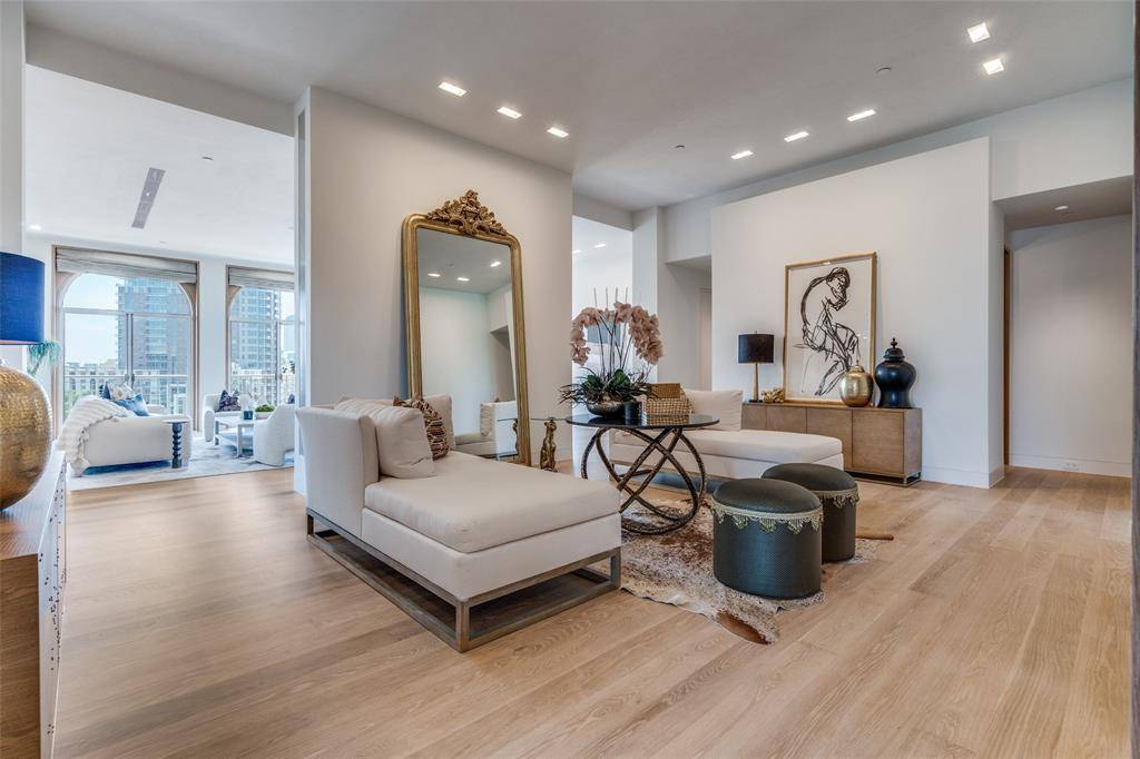 Dallas, TX 75219,2801 Turtle Creek Boulevard #7E