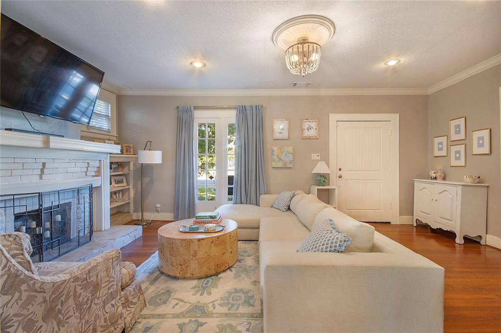 Dallas, TX 75206,5828 Prospect Avenue