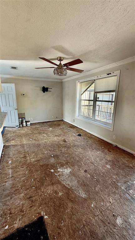 Lake Dallas, TX 75065,113 Adolphus Avenue