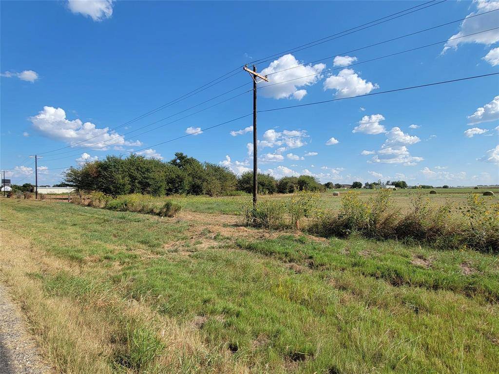 Lindsay, TX 76250,000 HWY 82