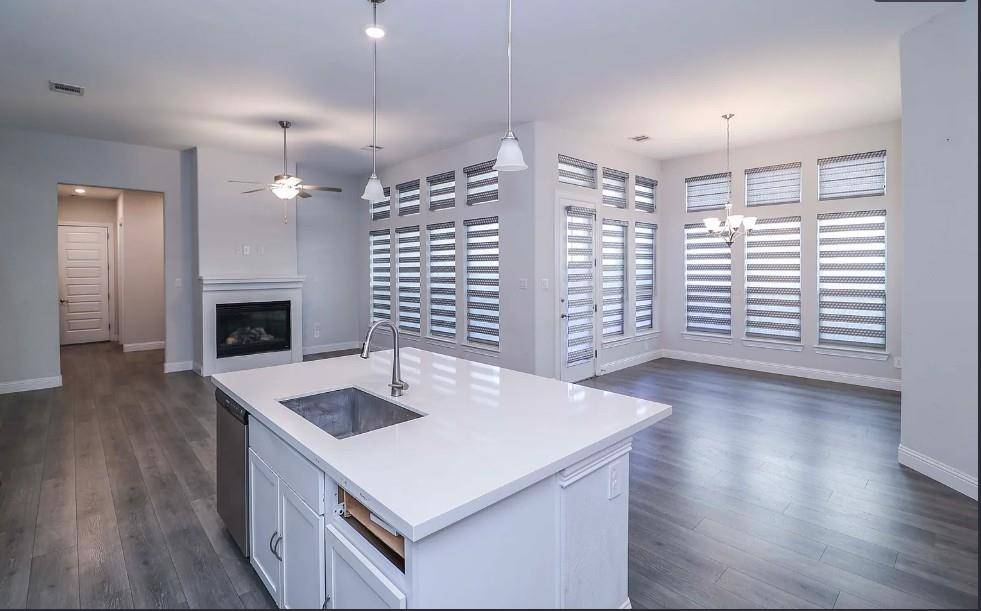 Arlington, TX 76005,4311 Fall Blossom Drive