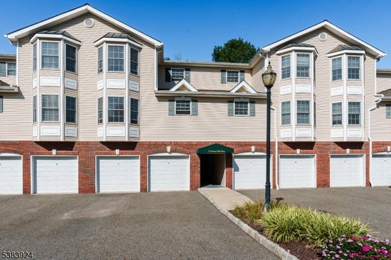 Pompton Lakes Boro, NJ 07442,30-17 Federal Hill Rd