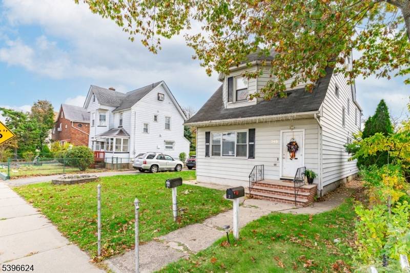 249 Delawanna Ave, Clifton City, NJ 07014