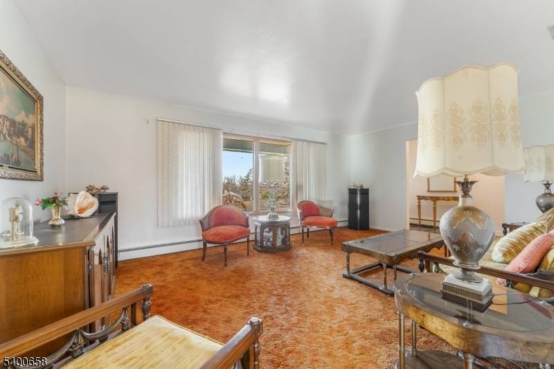 Raritan Twp., NJ 08822,18 Wells Rd