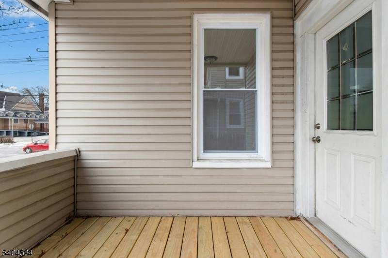 Roselle Boro, NJ 07203,162 W 2nd Ave