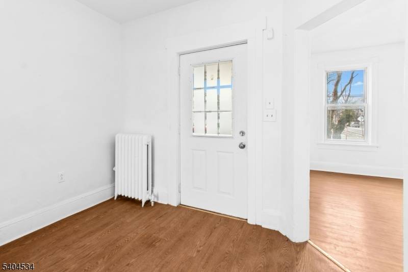 Roselle Boro, NJ 07203,162 W 2nd Ave