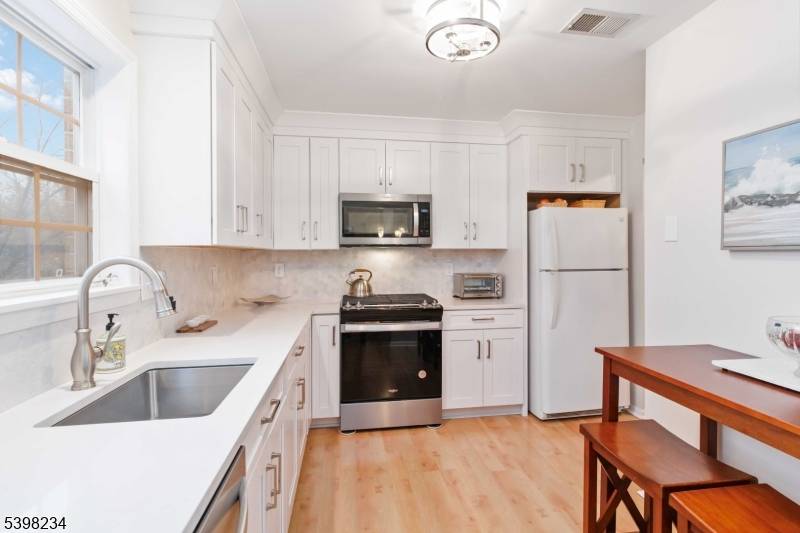 Hanover Twp., NJ 07927,262 Vista Dr