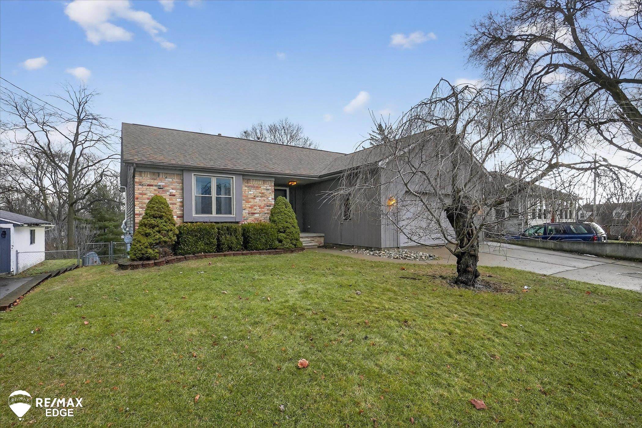 Grand Blanc, MI 48439,11031 Walker ST