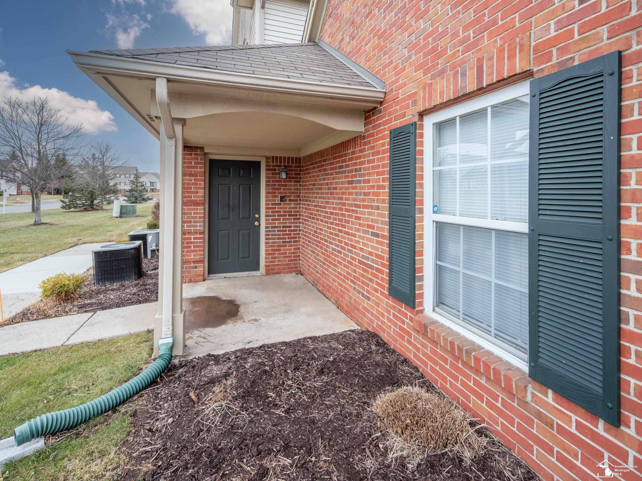 Brownstown Twp, MI 48183,20660 Henry ST