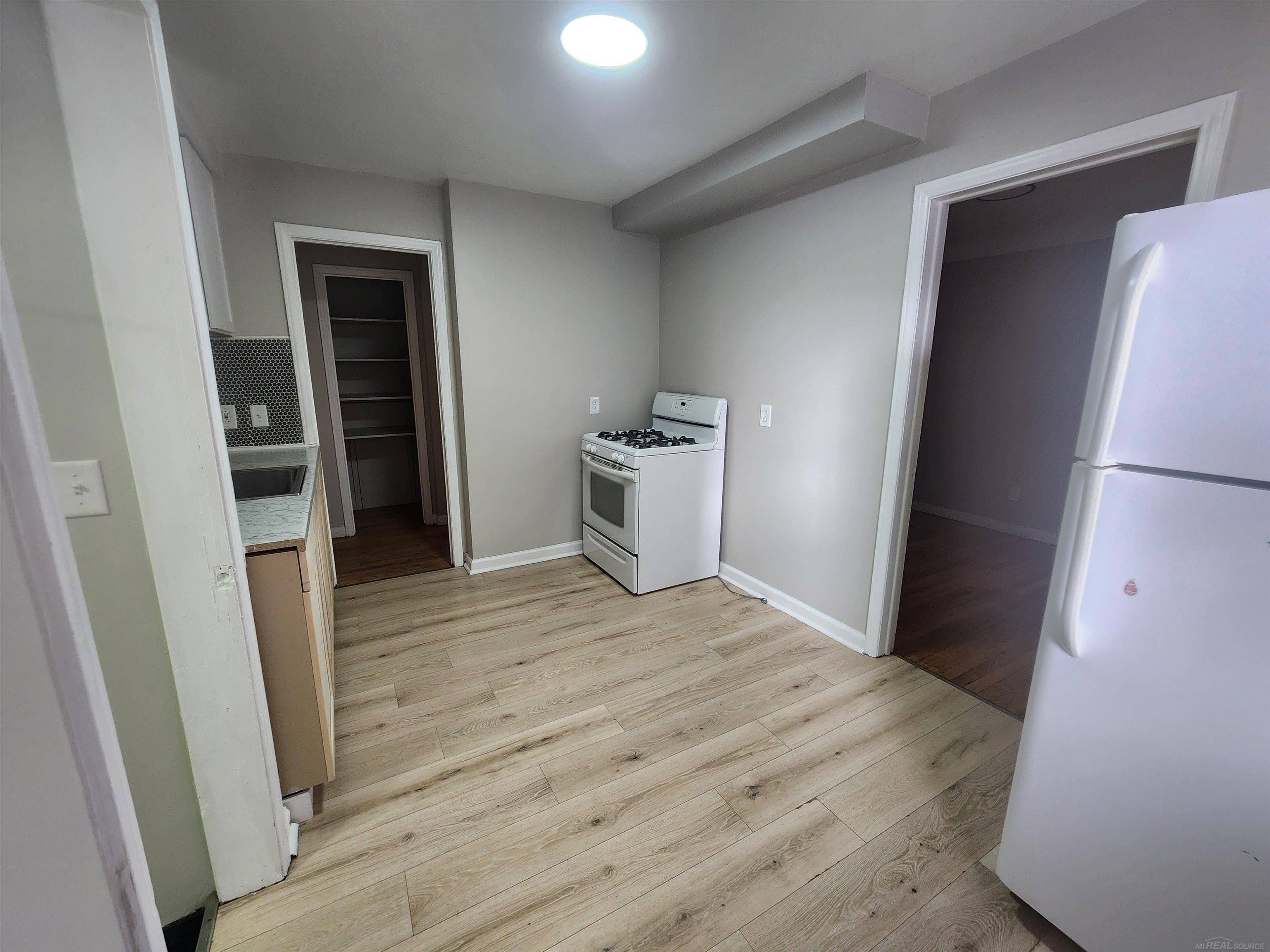 Detroit, MI 48223,15335 Vaughan ST