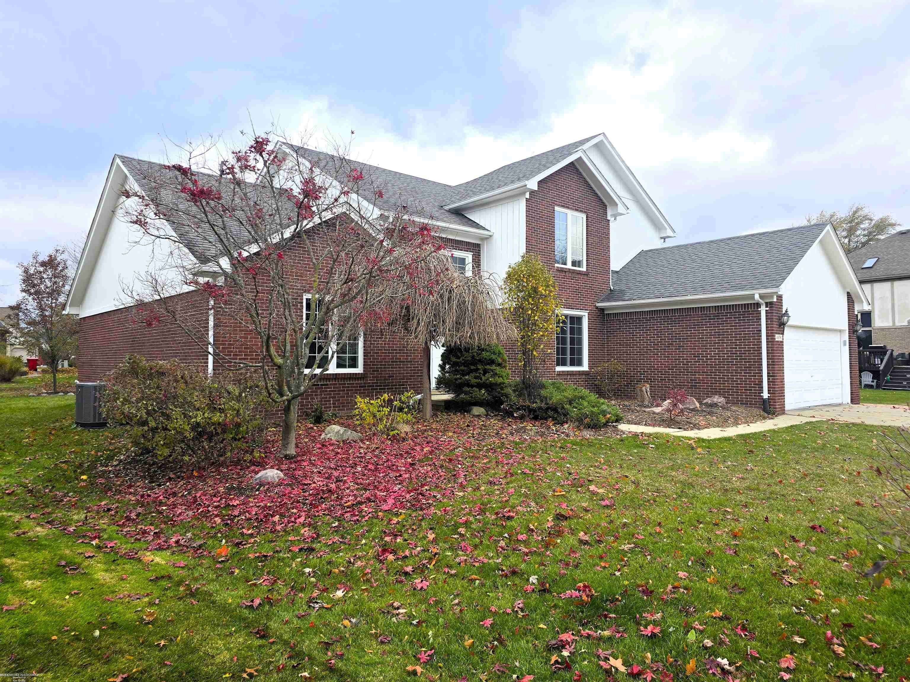 Macomb, MI 48044,48791 Fairmont DR