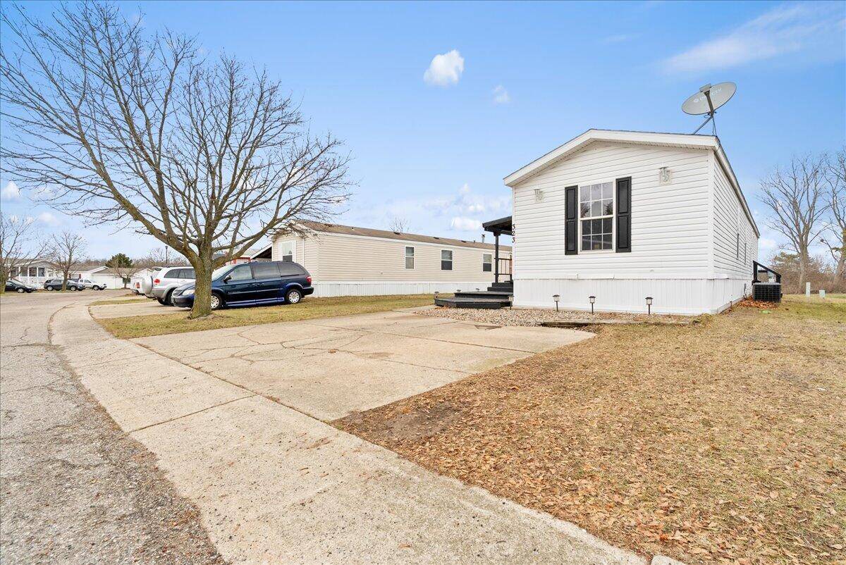 Mason, MI 48854,323 Oak Ridge ST