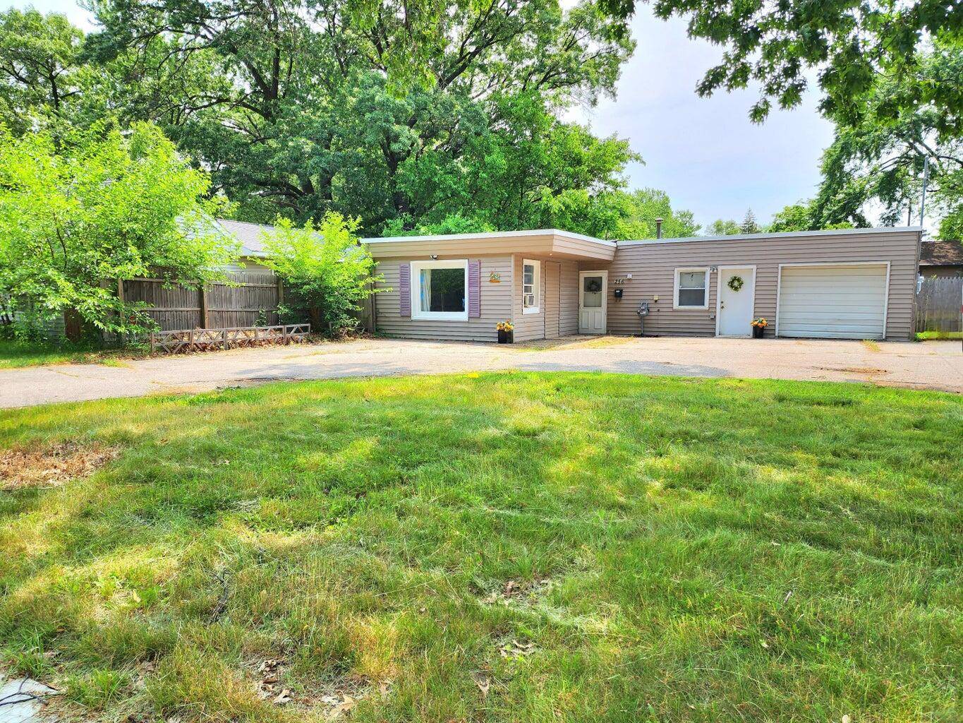 Grand Rapids, MI 49548,254 Holly ST SW