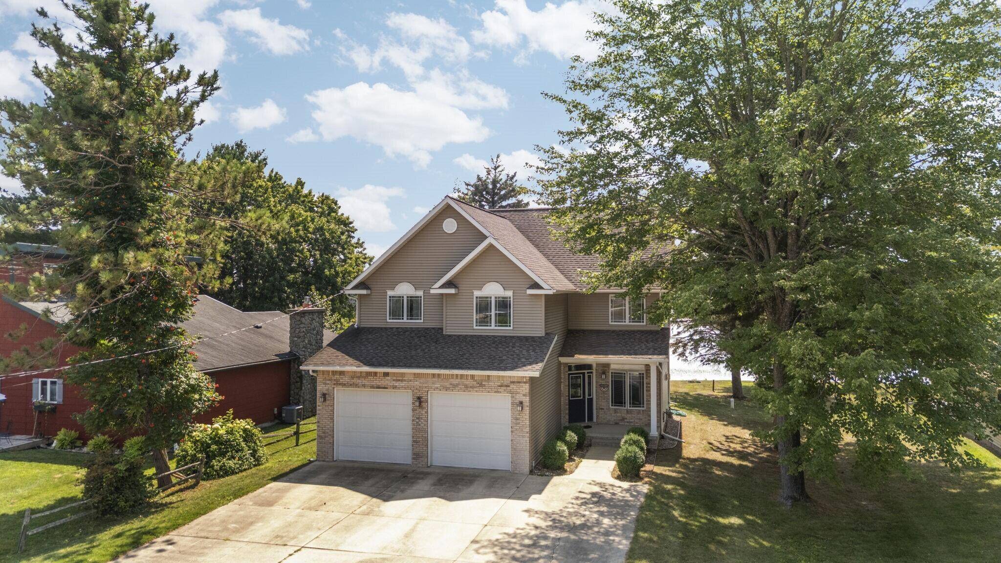 Lake City, MI 49651,7039 W White Birch AVE