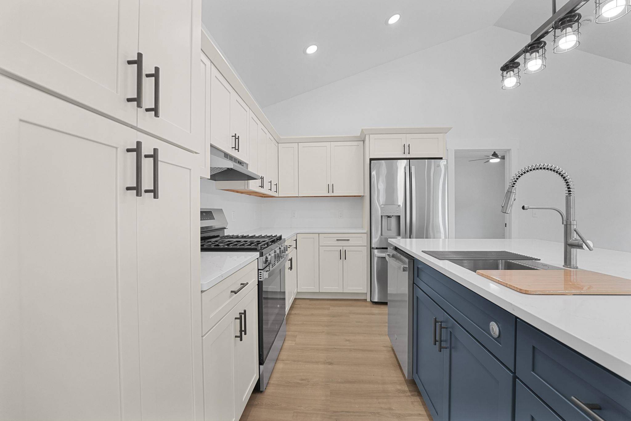 Traverse City, MI 49684,2266 Arbutus Ridge DR