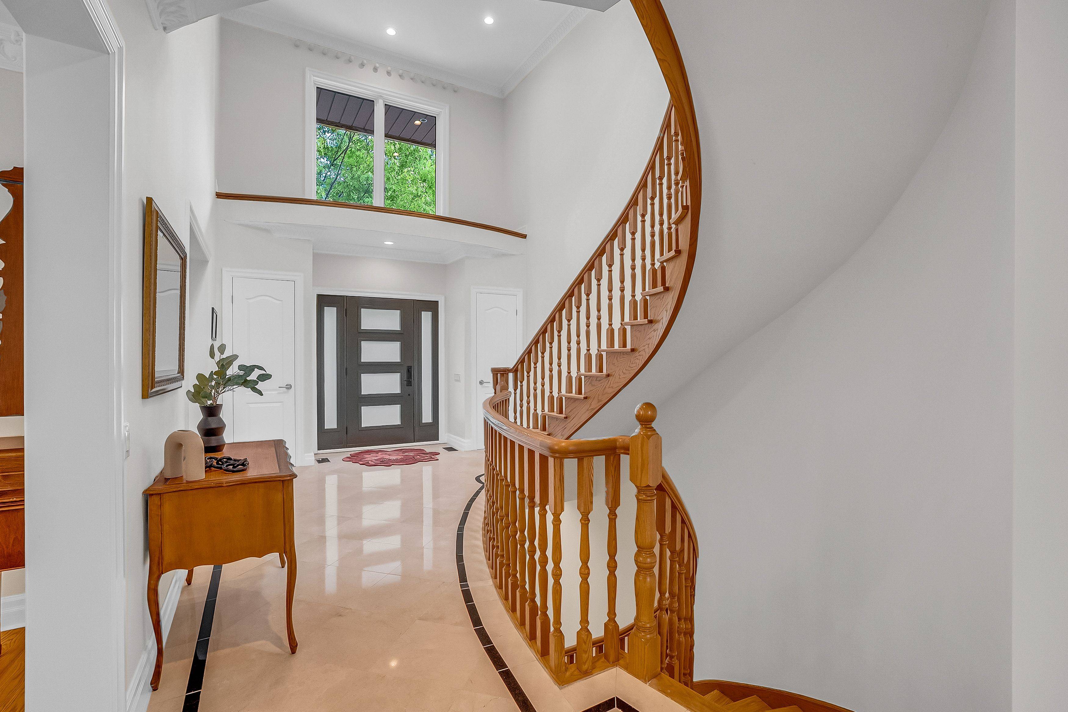 Toronto C13, ON M3B 2R1,20 Hurlingham CRES