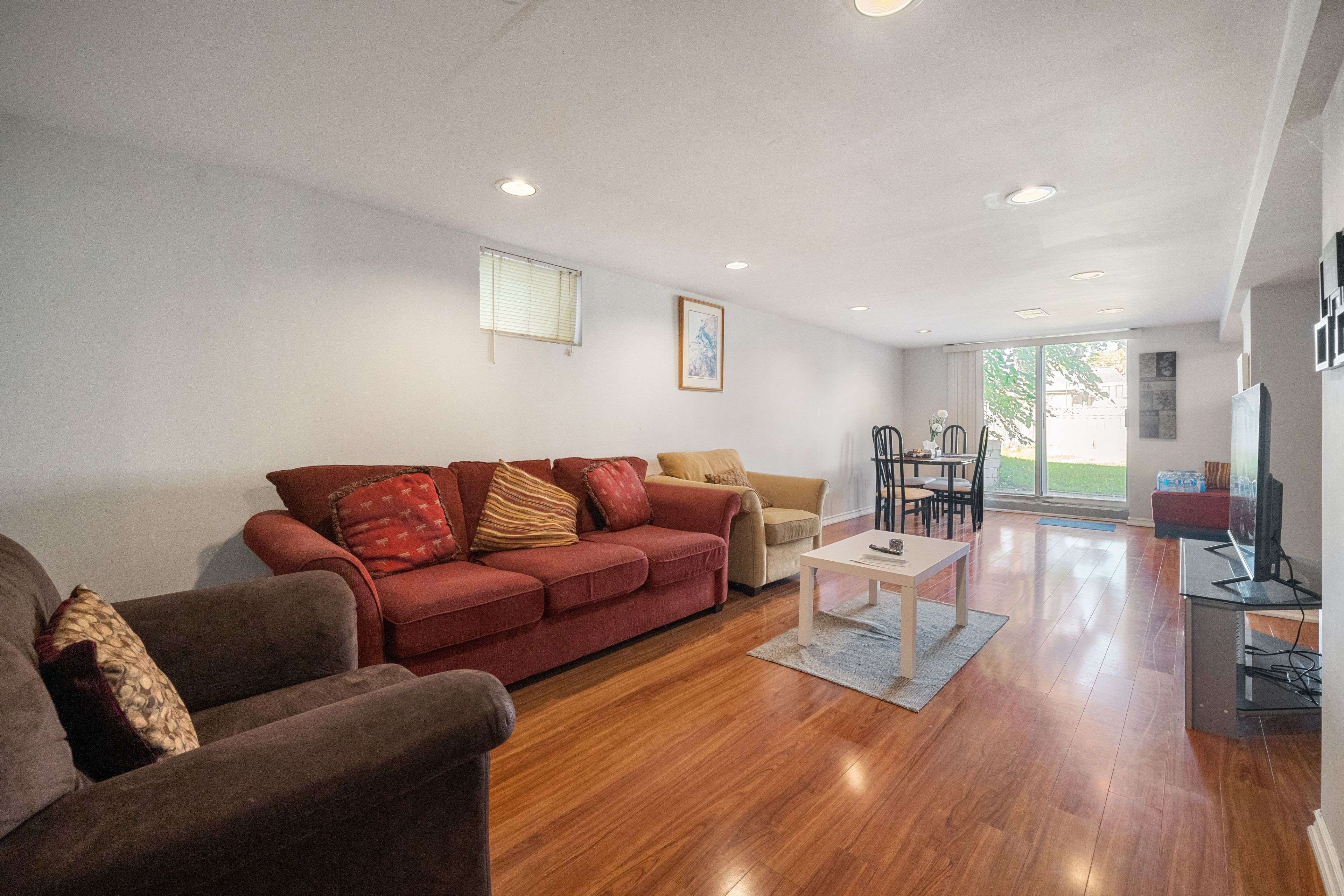 Toronto C07, ON M2R 2L9,326 Connaught AVE #Lower F