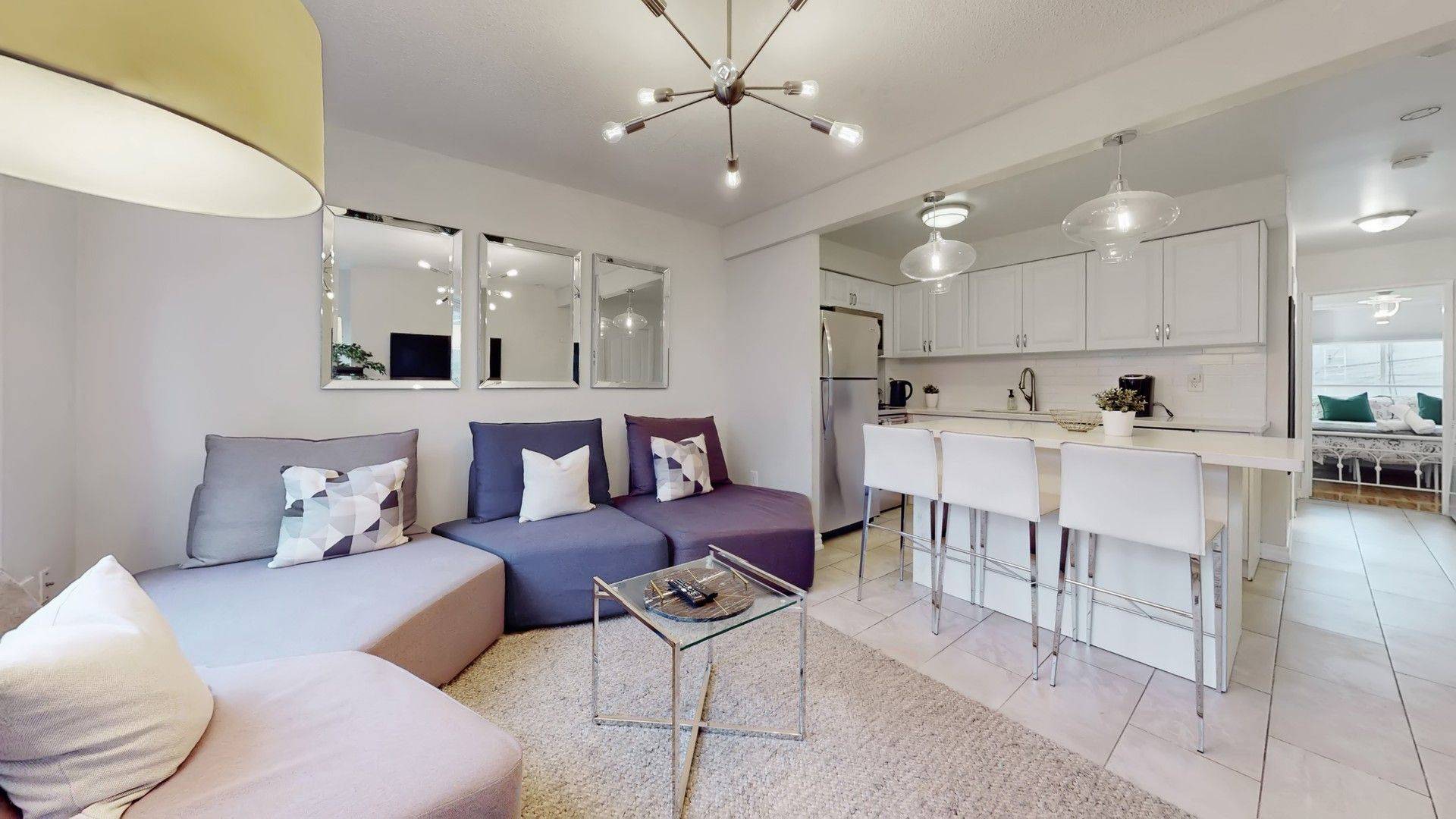 Toronto C01, ON M5T 2H1,61 Cameron ST #B