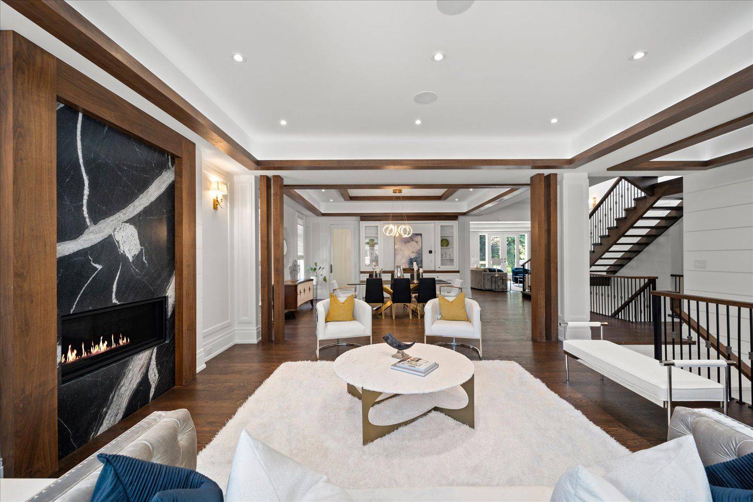 Toronto C14, ON M2M 3L1,185 Maxome AVE