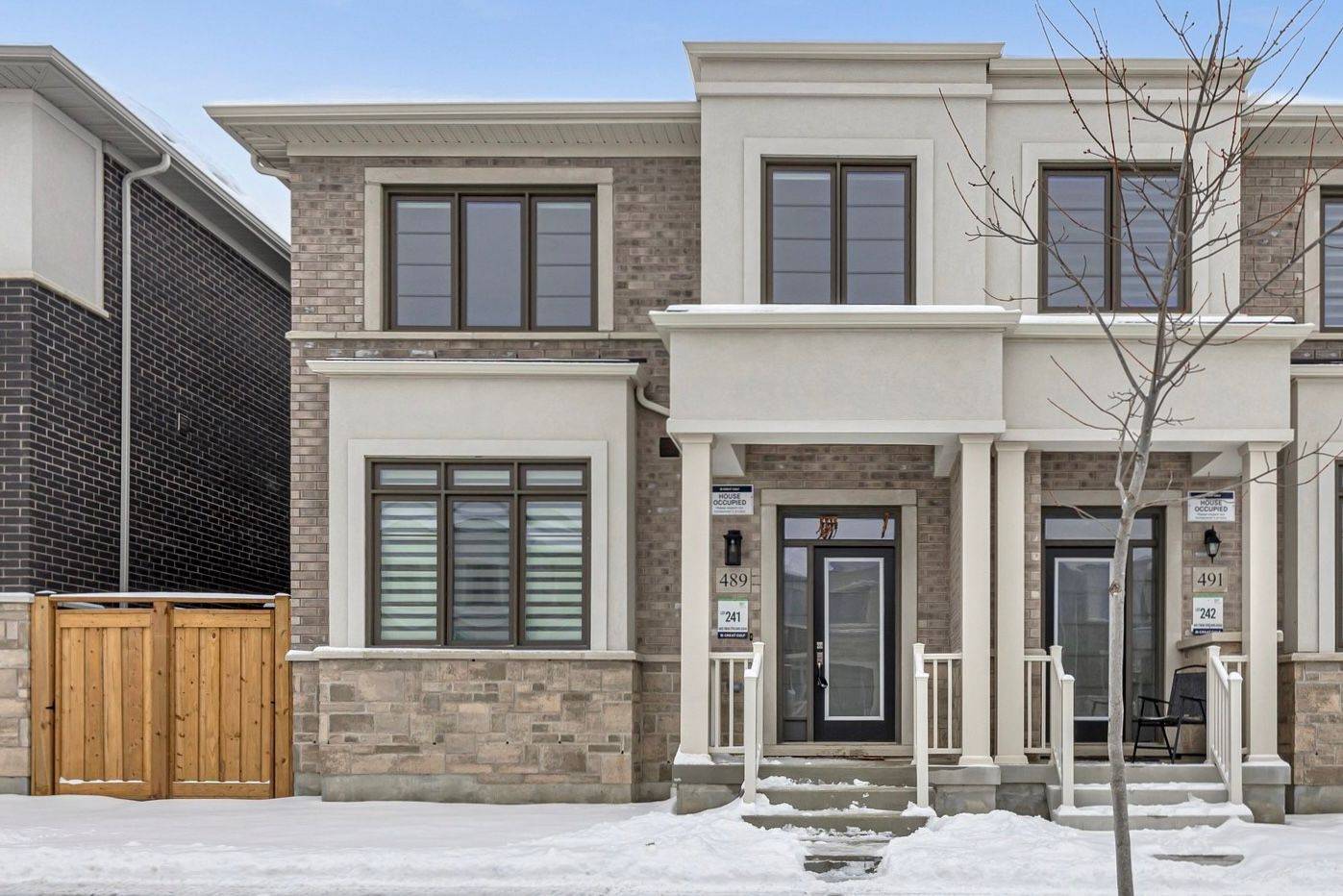 Whitby, ON L1P 0P6,489 Twin Streams RD