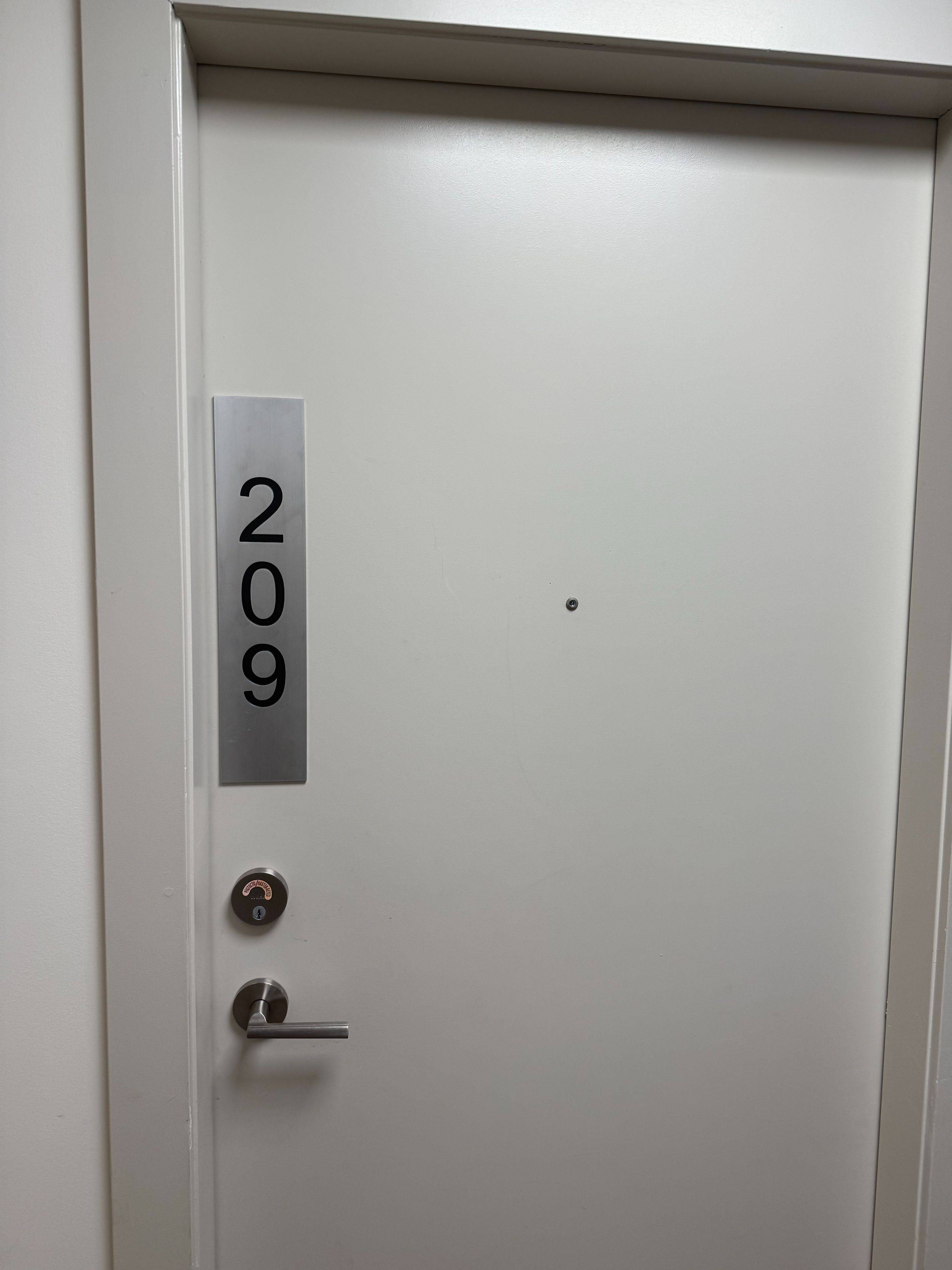 Toronto E08, ON M1M 0E2,3655 Kingston RD #209