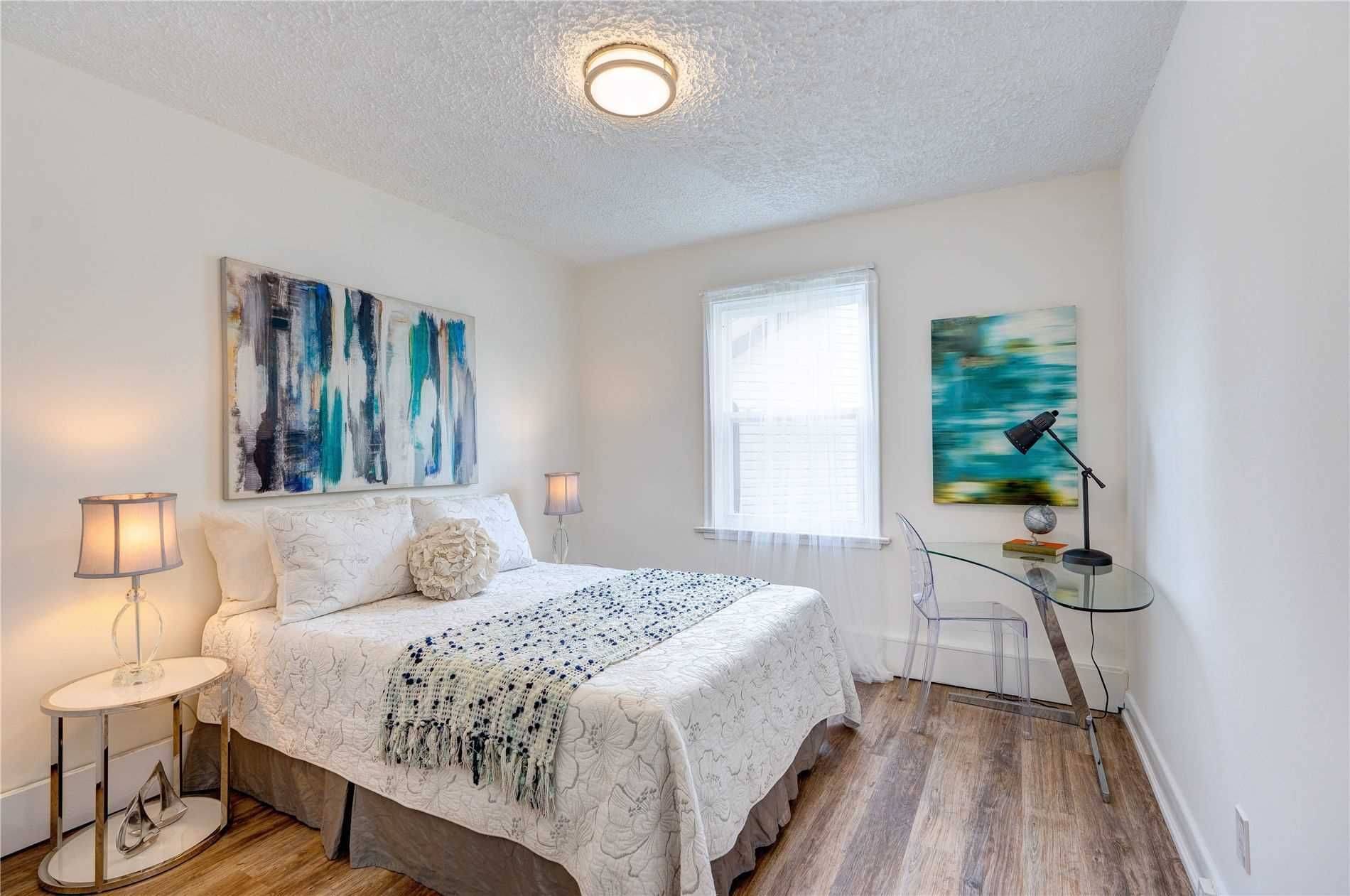 Toronto E03, ON M4C 4L1,284 Gledhill AVE #4