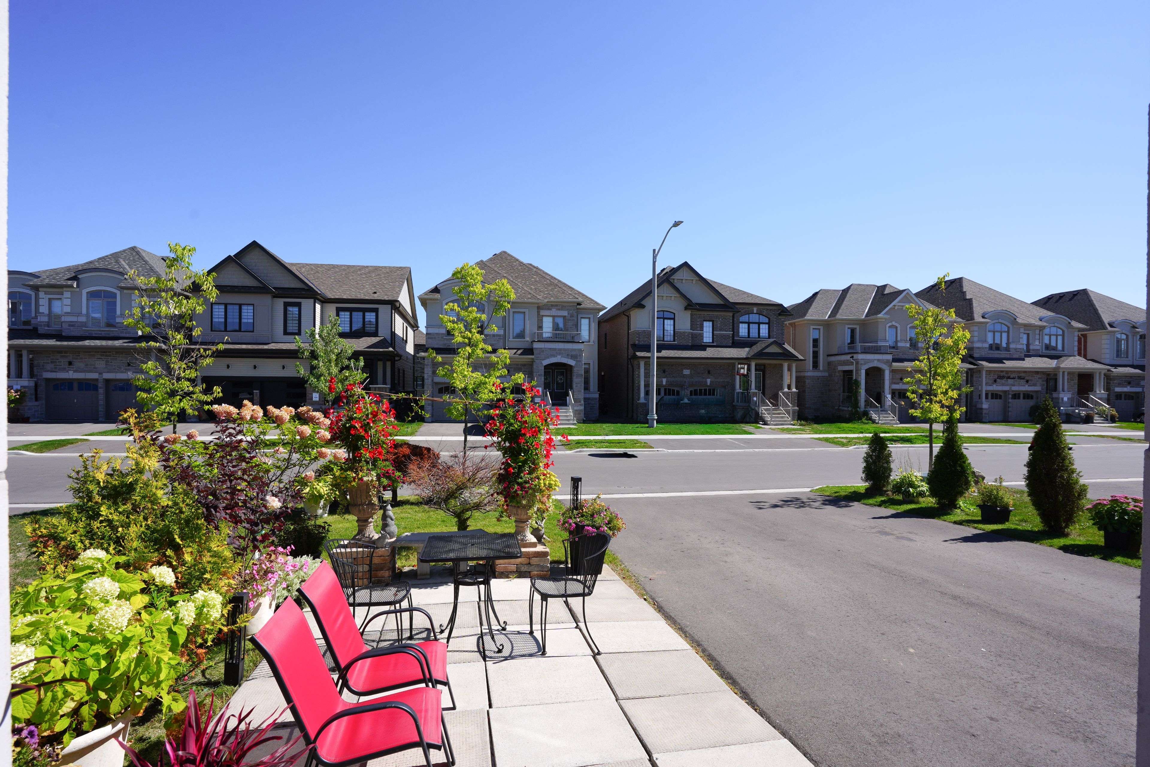 Oshawa, ON L1K 3G2,1214 Shankel RD