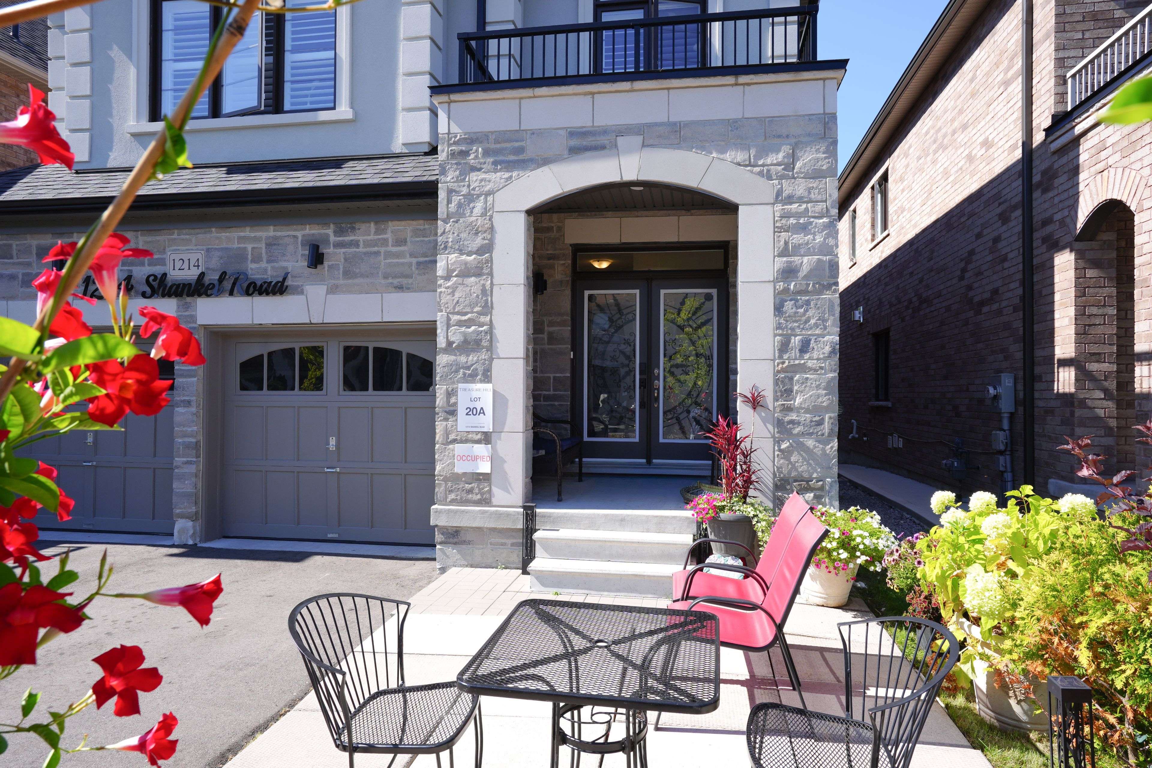 Oshawa, ON L1K 3G2,1214 Shankel RD